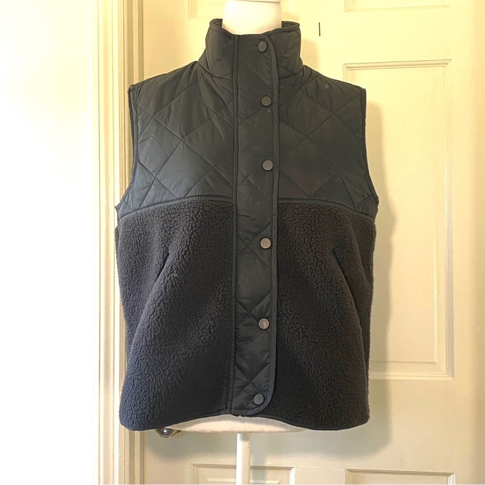 NWT JOIE Vest Womens M Black Quilted Teddy Fleece Cozy Warm Outdoor Gorpcore